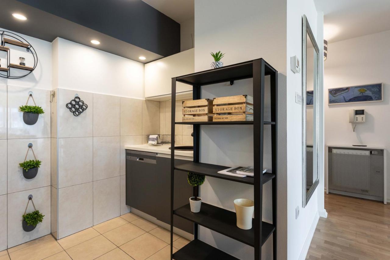 Spacious Apartment In Radnicka Business Zone - Free Parking Zagreb Exterior foto
